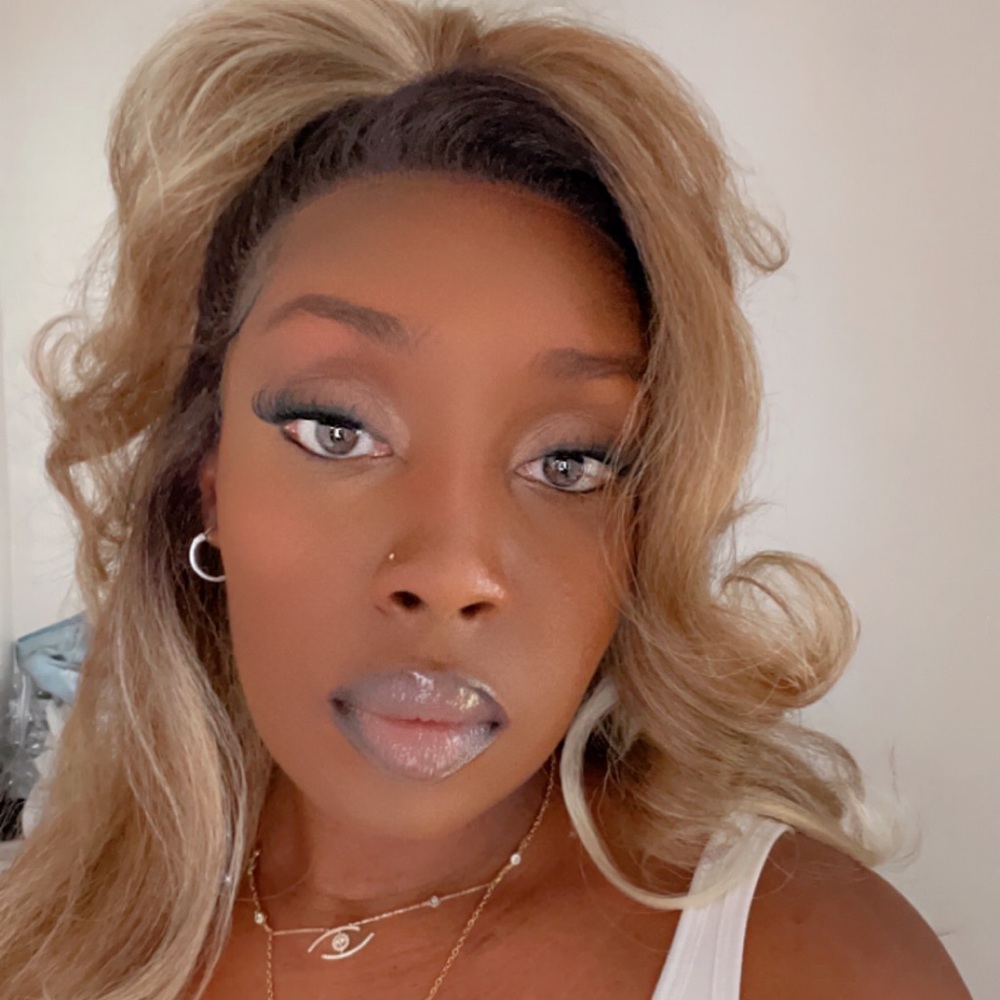 Meet your Posher, Syreeta